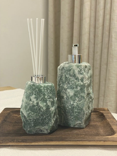 Soap dispenser green quartz